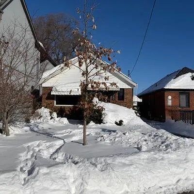 293,&nbsp;Glebemount, East York, Toronto