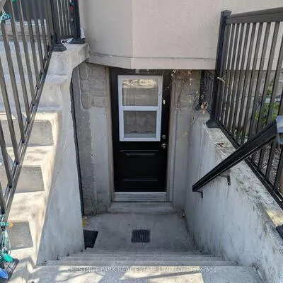 2823,&nbsp;St Clair, O'Connor-Parkview, Toronto