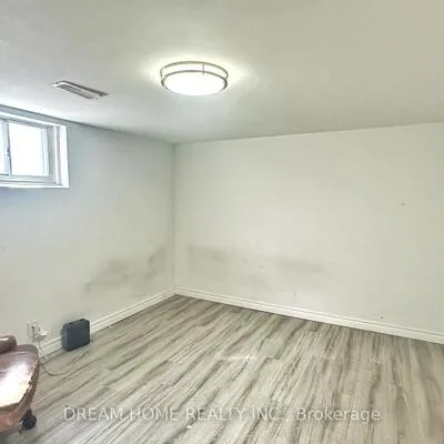 1018,&nbsp;Kennedy, Ionview, Toronto