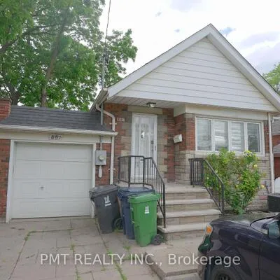 881,&nbsp;Coxwell, Danforth Village-East York, Toronto