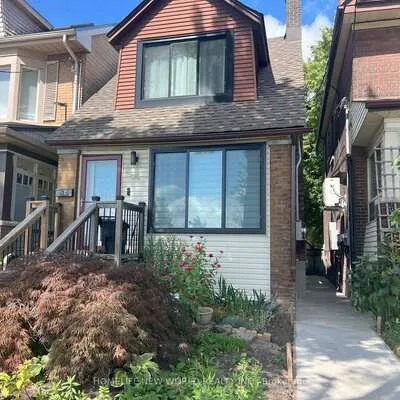 90,&nbsp;Oakvale, Greenwood-Coxwell, Toronto