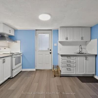 5,&nbsp;Mandarin, Cliffcrest, Toronto