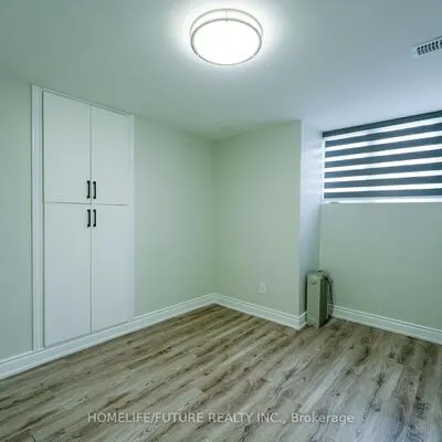 53,&nbsp;Mason, Scarborough Village, Toronto