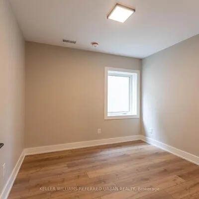 352,&nbsp;Jones, Blake-Jones, Toronto