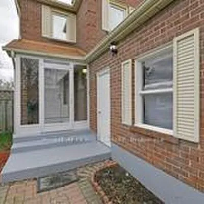 19,&nbsp;Grover, Highland Creek, Toronto