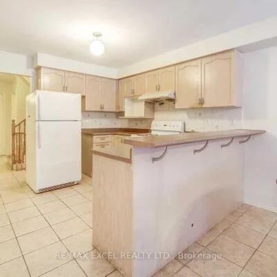 175,&nbsp;Shepton, Steeles, Toronto