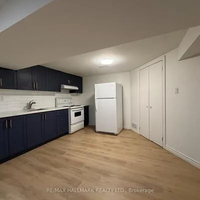 12,&nbsp;Wardencourt, Tam O'Shanter-Sullivan, Toronto