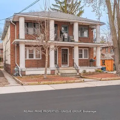 1,&nbsp;Bonfield, The Beaches, Toronto