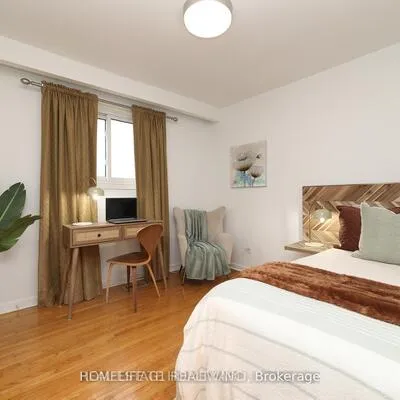 34,&nbsp;Mystic, Oakridge, Toronto