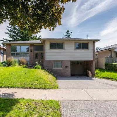52,&nbsp;Tweedrock, Morningside, Toronto