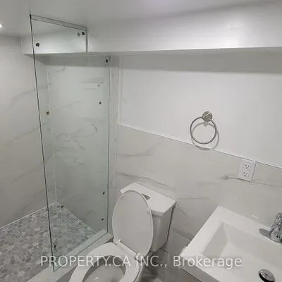 625,&nbsp;Rhodes, Greenwood-Coxwell, Toronto