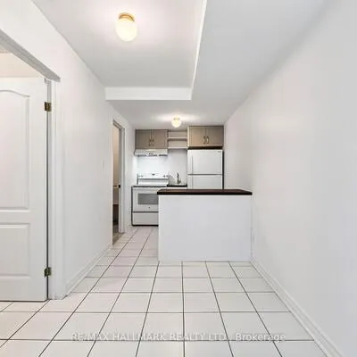 402,&nbsp;Kingston, East End-Danforth, Toronto