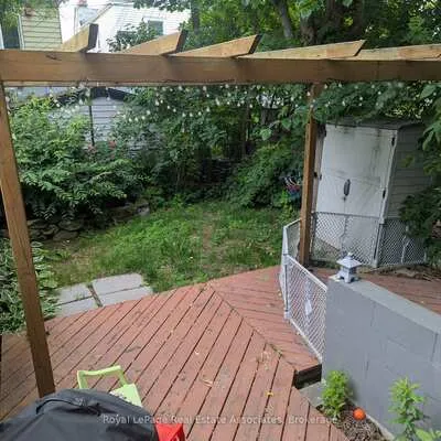 52,&nbsp;Ashdale, Greenwood-Coxwell, Toronto