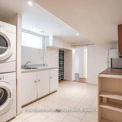 48,&nbsp;Farmcrest, Tam O'Shanter-Sullivan, Toronto