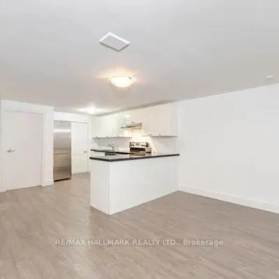 40,&nbsp;Brookmount, The Beaches, Toronto