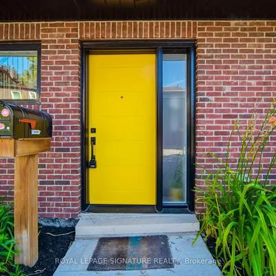 389R,&nbsp;Leslie, South Riverdale, Toronto
