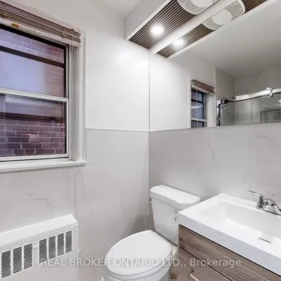 451,&nbsp;Donlands, East York, Toronto