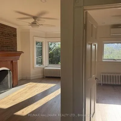 553,&nbsp;Broadview, North Riverdale, Toronto