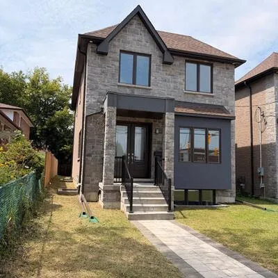 450,&nbsp;Midland, Birchcliffe-Cliffside, Toronto