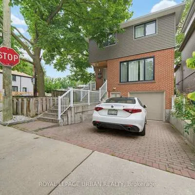 153,&nbsp;Craven, Greenwood-Coxwell, Toronto