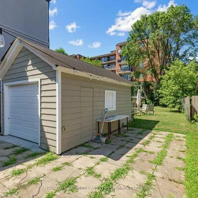 210,&nbsp;Gowan, Danforth Village-East York, Toronto