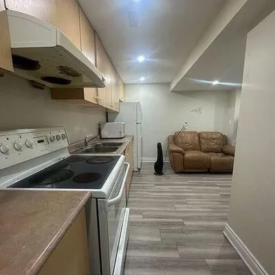 101,&nbsp;Knotwood, Rouge E11, Toronto