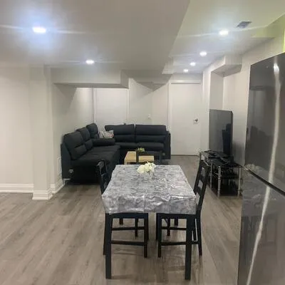 20,&nbsp;Portia, Guildwood, Toronto