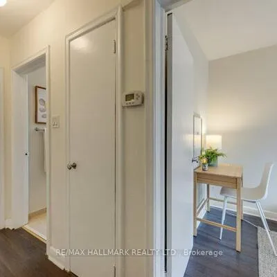 225,&nbsp;Woodville, East York, Toronto