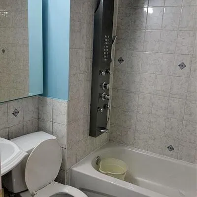 27,&nbsp;Knowles, Rouge E11, Toronto