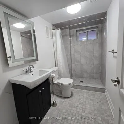 141,&nbsp;Phillip, Birchcliffe-Cliffside, Toronto