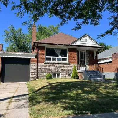 936,&nbsp;Pharmacy, Wexford-Maryvale, Toronto