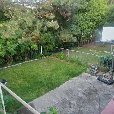 63,&nbsp;Nabob, Malvern, Toronto