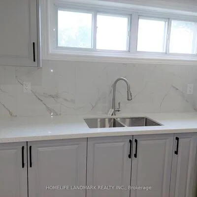 38,&nbsp;Mendip, Dorset Park, Toronto