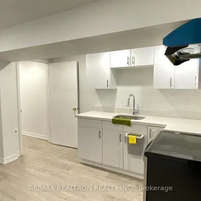 6,&nbsp;Cudham, Agincourt North, Toronto