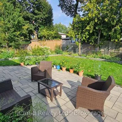 61,&nbsp;Highcourt, Woburn, Toronto