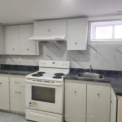 19,&nbsp;Lynvalley, Wexford-Maryvale, Toronto