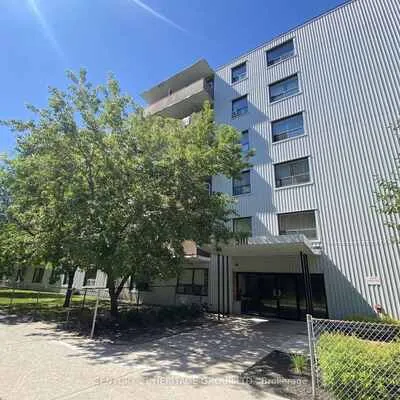 3111,&nbsp;Eglinton, Scarborough Village, Toronto