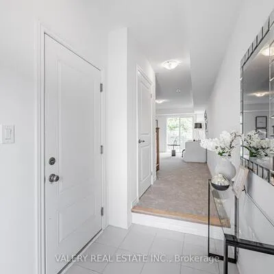 111,&nbsp;Pidgeon, Clairlea-Birchmount, Toronto