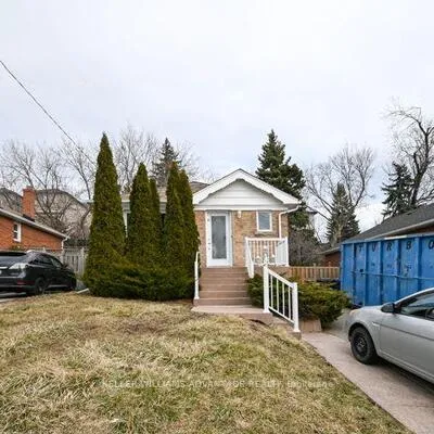 61,&nbsp;Maybourne, Clairlea-Birchmount, Toronto