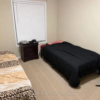 240,&nbsp;Mclevin, Malvern, Toronto
