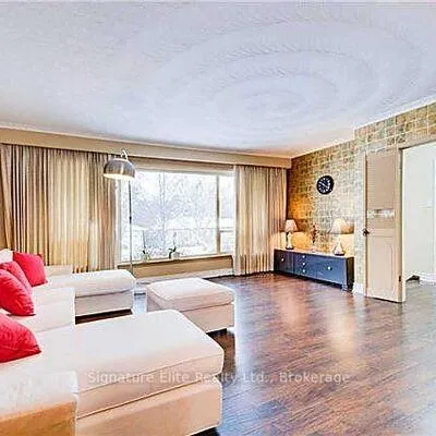 12,&nbsp;Burnview, Woburn, Toronto