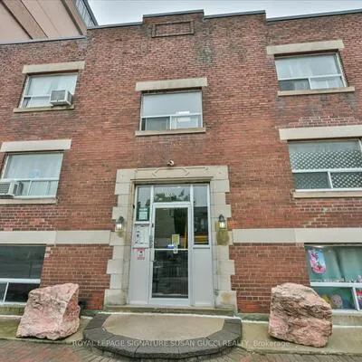 1169,&nbsp;Danforth, Blake-Jones, Toronto