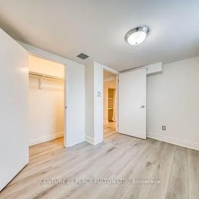 36,&nbsp;Merryfield, Dorset Park, Toronto