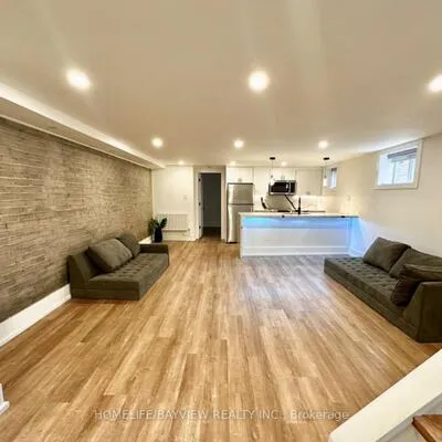 43,&nbsp;Wineva, The Beaches, Toronto