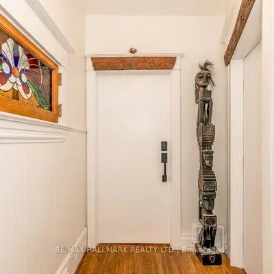 91,&nbsp;Ivy, South Riverdale, Toronto
