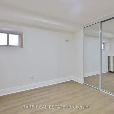 2369,&nbsp;Queen, The Beaches, Toronto