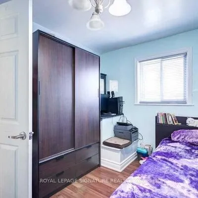 111,&nbsp;Ellington, Wexford-Maryvale, Toronto