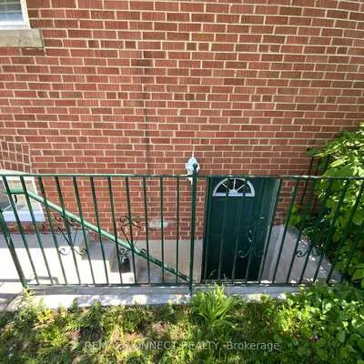 2,&nbsp;Kellyvale, Wexford-Maryvale, Toronto