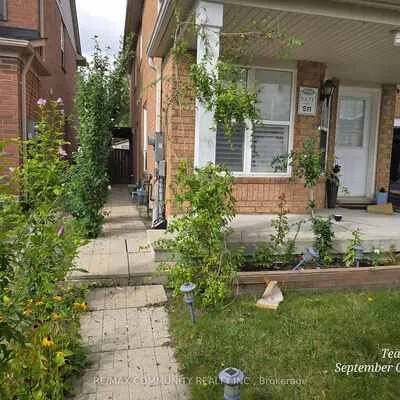18,&nbsp;Bobcat, Rouge E11, Toronto