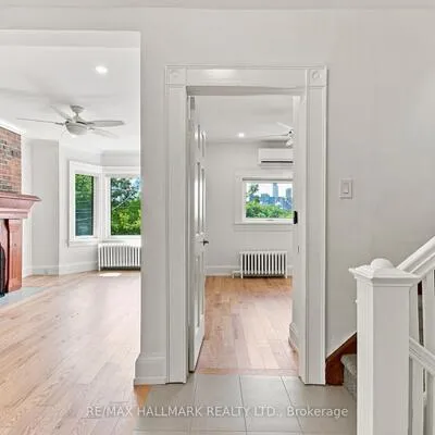 553,&nbsp;Broadview, North Riverdale, Toronto